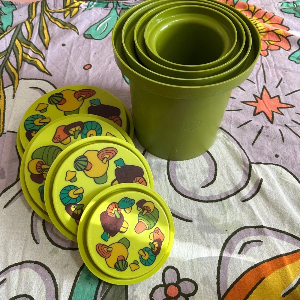 Vintage Rubbermaid Mushroom Canister Set 4pc Avocado Green Nesting 70s Retro